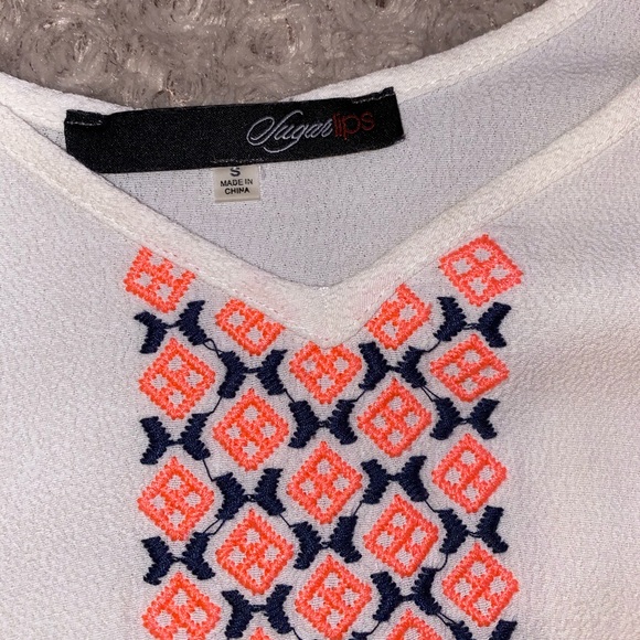 Sugar Lips Blouse - Picture 2 of 3